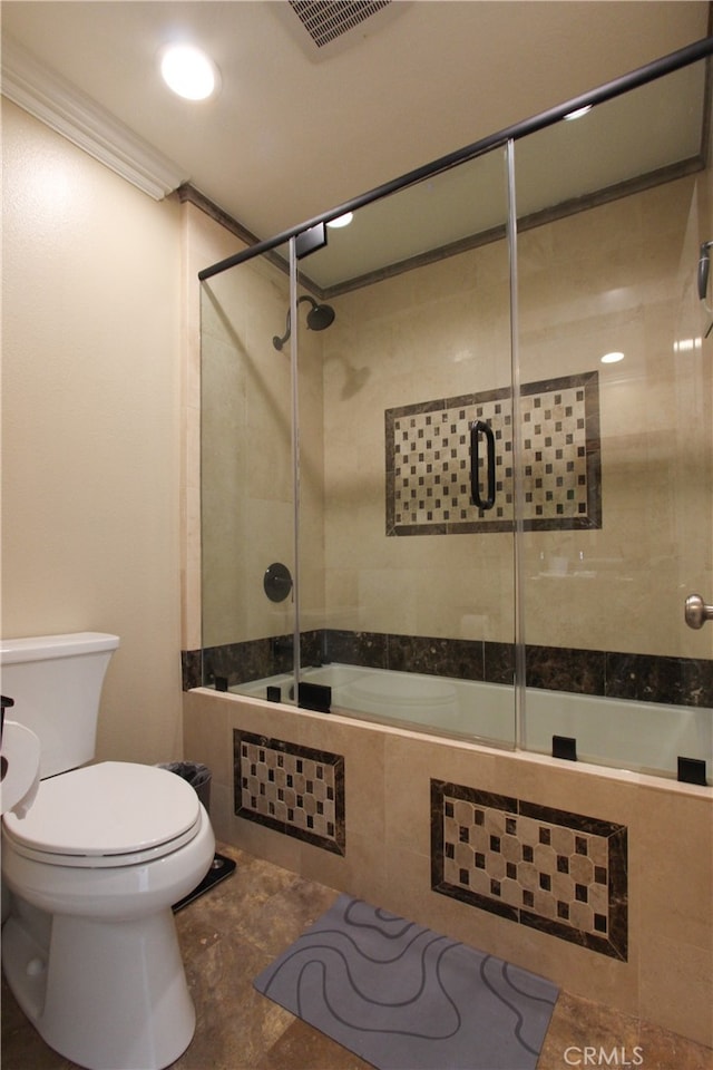 4374 Mahogany Cir, Yorba Linda, CA 92886 - bathroom with tiled shower / bath and ornamental molding