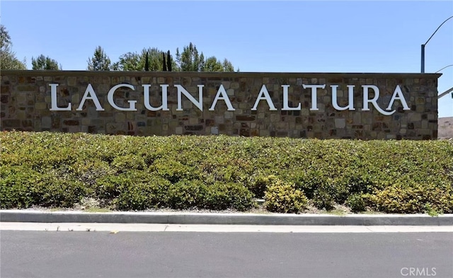43 Lupari, Irvine, CA 92618 - view of community sign