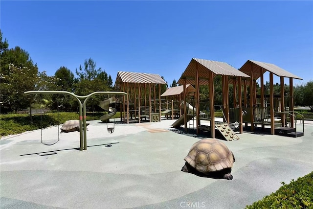 43 Lupari, Irvine, CA 92618 - view of jungle gym