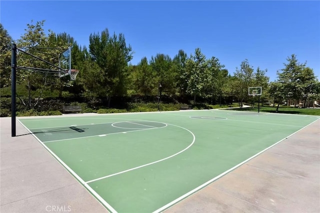43 Lupari, Irvine, CA 92618 - view of sport court with community basketball court