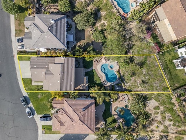 26808 Lemon Grass Way, Murrieta, CA 92562 - aerial overview of property's location with a pool and property boundaries highlighted