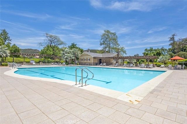 26808 Lemon Grass Way, Murrieta, CA 92562 - community pool with a pergola and a patio