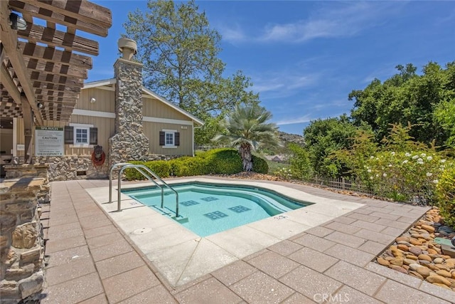 26808 Lemon Grass Way, Murrieta, CA 92562 - view of swimming pool featuring a patio area and a swimming pool