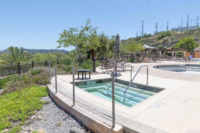 2772 Piantino Cir, San Diego, CA 92108 - community pool featuring a community hot tub and a patio area