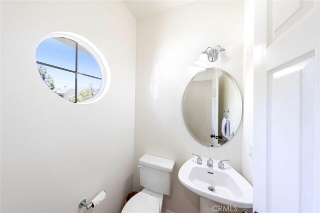 6121 Camino Forestal, San Clemente, CA 92673 - half bath featuring toilet and a sink