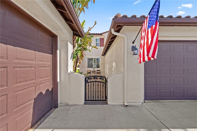 23650 Kathryn St, Murrieta, CA 92562 - garage featuring a gate