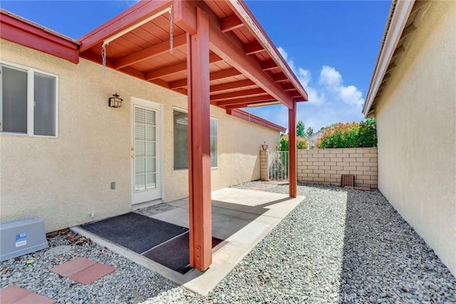 11241 Pleasant Hills Dr, Apple Valley, CA 92308 - view of patio / terrace