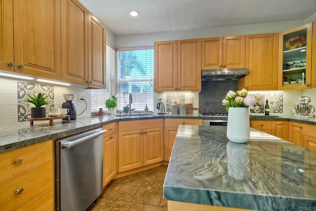 11983 Mountain Pass Rd, San Diego, CA 92128 - kitchen with dishwasher, under cabinet range hood, a sink, backsplash, and glass insert cabinets