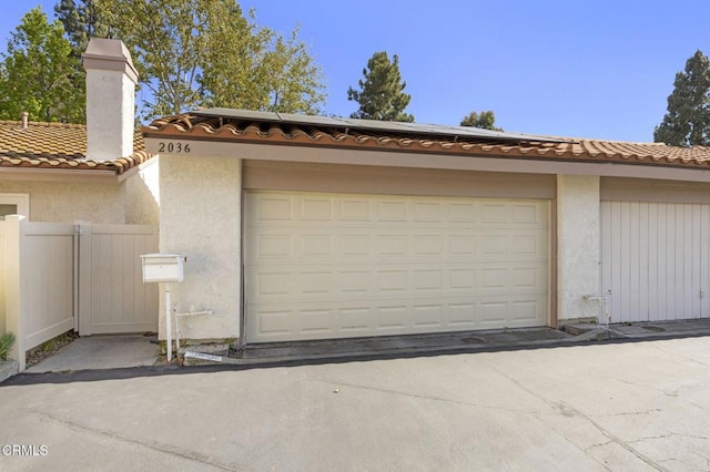 2036 Birchdale Ct, Thousand Oaks, CA 91362 - view of garage