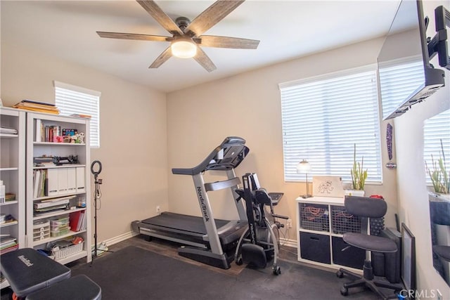 45668 Nora Cir, Temecula, CA 92592 - exercise room with ceiling fan and baseboards