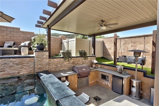 45668 Nora Cir, Temecula, CA 92592 - view of patio featuring a ceiling fan