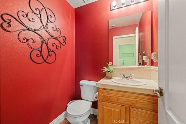 26520 Thackery Ln, Stevenson Ranch, CA 91381 - bathroom featuring vanity and a textured wall