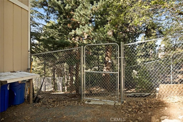316 Pioneer Rd, Lake Arrowhead, CA 92352 - photo 31