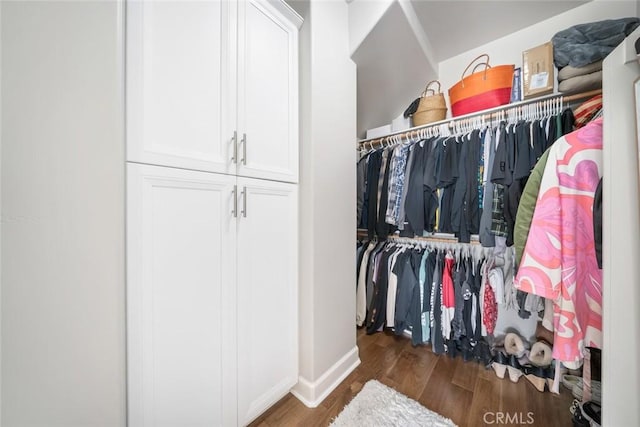 997 Canyon Ln, Pismo Beach, CA 93449 - walk in closet featuring wood finished floors