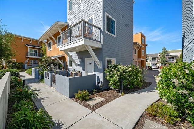949 Humbert Ave, San Luis Obispo, CA 93401 - exterior space with a fenced front yard