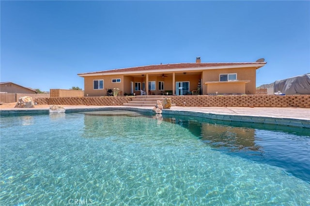58598 Santa Maria Dr, Yucca Valley, CA 92284 - view of swimming pool featuring a ceiling fan
