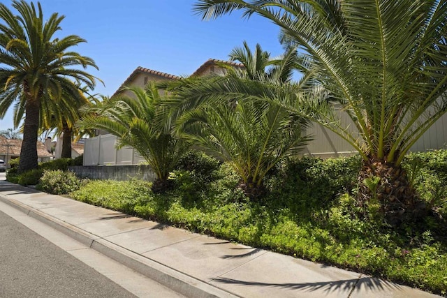 1990 Willowbrook Dr, Oceanside, CA 92056 - view of home's exterior