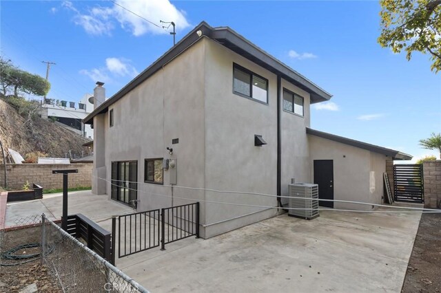 12270 Circula Panorama, Santa Ana, CA 92705 - photo 18