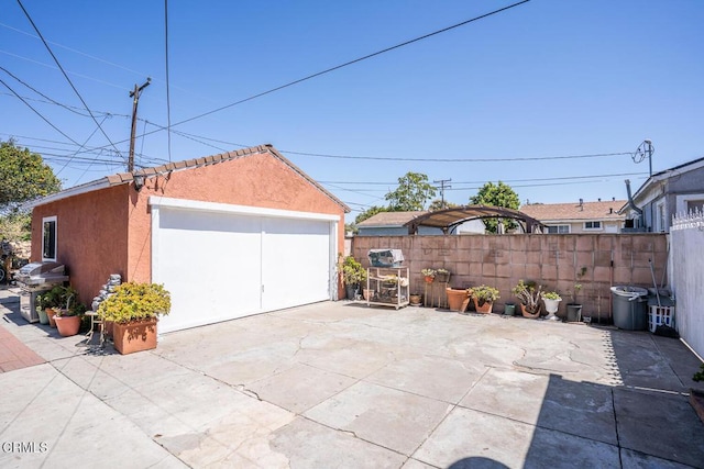 153 E Date St, Oxnard, CA 93033 - view of detached garage