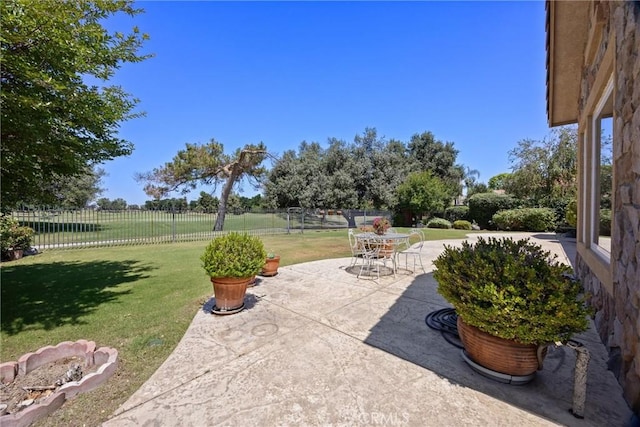 2403 Crocus Dr, Bakersfield, CA 93311 - view of patio / terrace with outdoor dining area