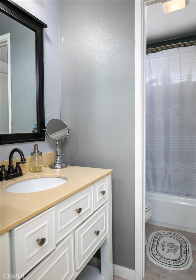 28729 Conejo View Dr, Agoura Hills, CA 91301 - full bath featuring vanity, toilet, shower / bath combination with curtain, and tile patterned floors