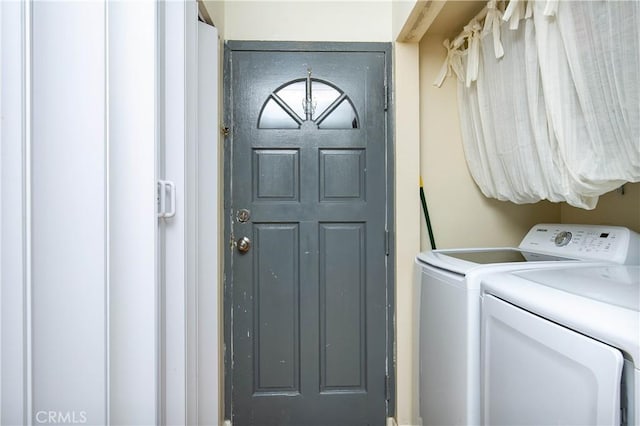 28729 Conejo View Dr, Agoura Hills, CA 91301 - washroom featuring independent washer and dryer