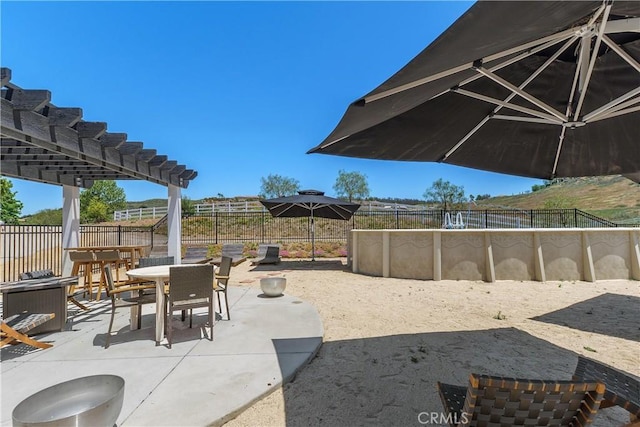 36475 Avenida La Cresta, Murrieta, CA 92562 - fenced backyard with outdoor dining space, a patio area, and a pergola