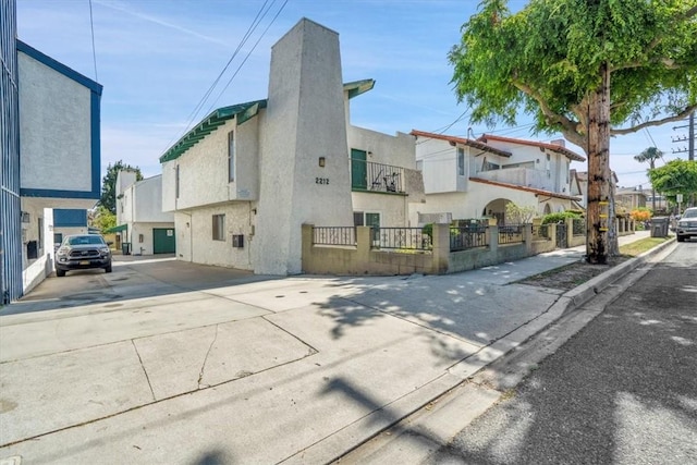 2212 Grant Ave, Redondo Beach, CA 90278 - view of property with driveway