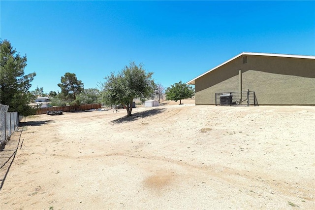 18353 Hackberry St, Hesperia, CA 92345 - view of yard