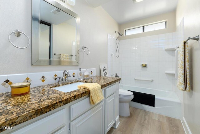 18221 Village 18, Camarillo, CA 93012 - photo 9