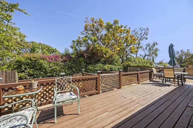 1025 Cachuma Ave Unit 32, Ventura, CA 93004 - wooden terrace with outdoor dining space