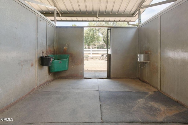 2735 Los Pinos Cir, Camarillo, CA 93012 - view of garage