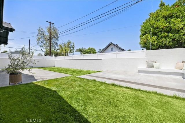 2009 Pattiz Ave, Long Beach, CA 90815 - view of yard featuring a patio area