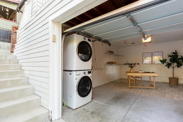 4865 Granada St, Los Angeles, CA 90042 - laundry area with stacked washer and clothes dryer and a garage