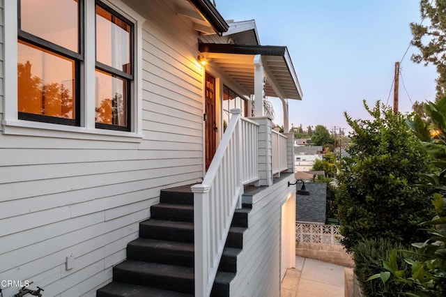 4865 Granada St, Los Angeles, CA 90042 - view of side of property
