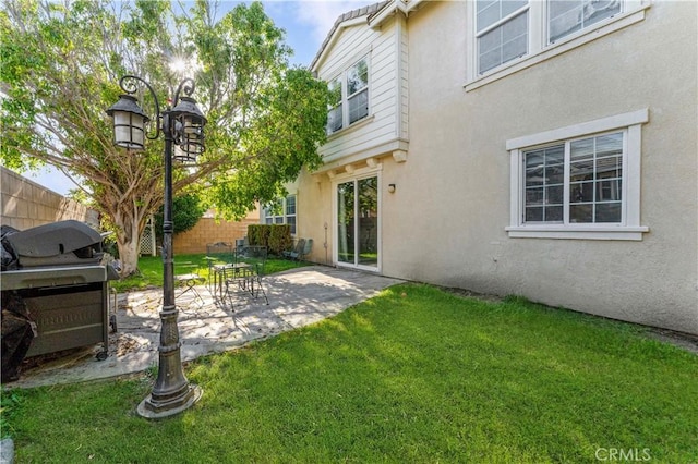 15601 N Peak Ln, Fontana, CA 92336 - view of yard with a patio area