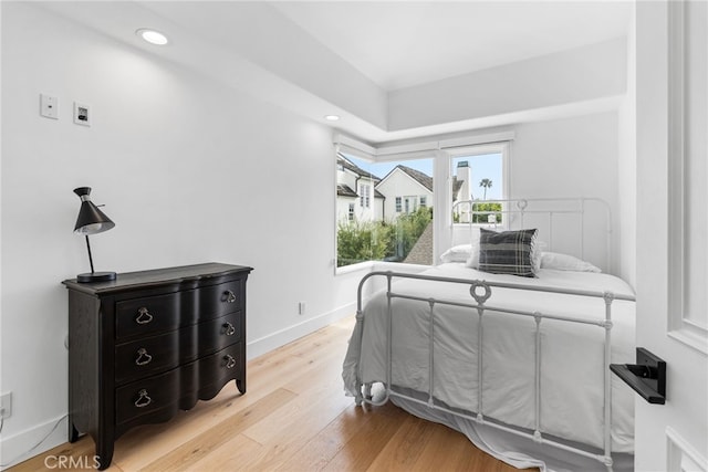 332 L St, Newport Beach, CA 92661 - bedroom with light wood-type flooring, recessed lighting, and baseboards