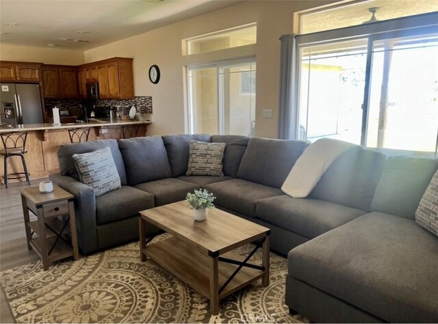 22104 Mccarthy Dr, Tehachapi, CA 93561 - living room with light wood-style floors