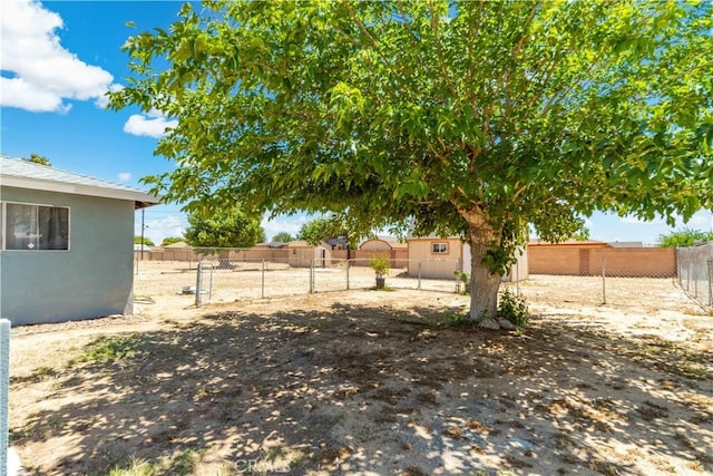 24438 Sage Ave, Boron, CA 93516 - view of fenced yard