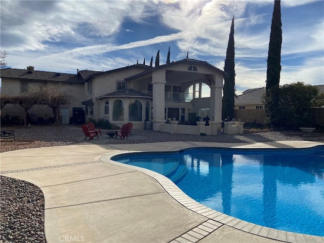 7614 Calpella Ave, Hesperia, CA 92345 - swimming pool with a patio area