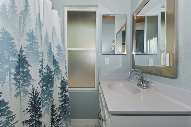 197 Weisshorn Dr, Crestline, CA 92325 - full bathroom with vanity and curtained shower