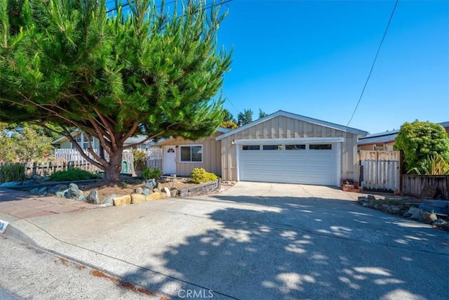 508 Woodland Dr, Los Osos, CA 93402 - single story home featuring a detached garage and board and batten siding