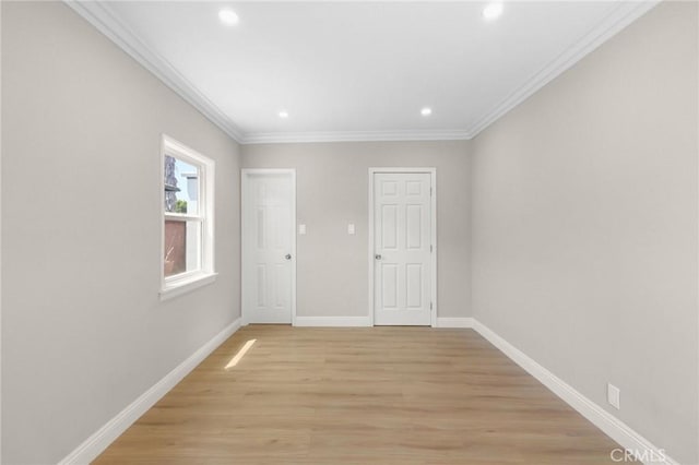 208 W Caldwell St, Compton, CA 90220 - empty room featuring crown molding, recessed lighting, light wood-style flooring, and baseboards