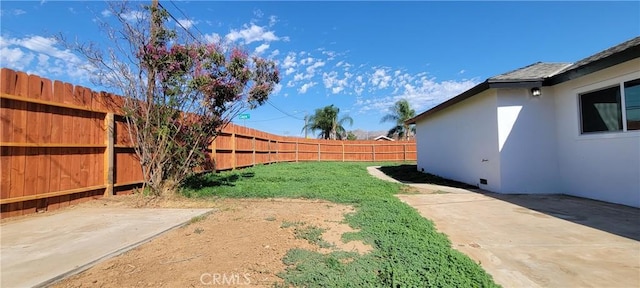3355 Debbie Ln, Riverside, CA 92501 - fenced backyard featuring a patio