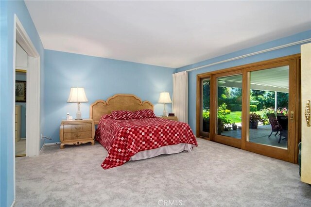 4510 Triste Pl, Tarzana, CA 91356 - carpeted bedroom with access to outside
