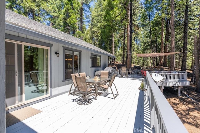 720 E Mountain Ridge Rd, Lake Almanor, CA 96137 - wooden deck with outdoor dining space