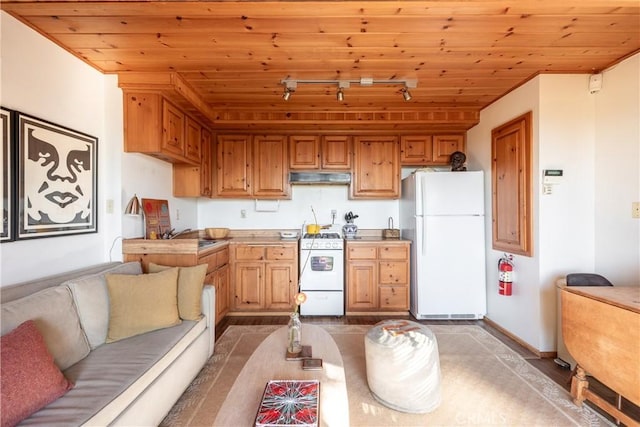 24032 Skyland Dr, Crestline, CA 92325 - photo 33