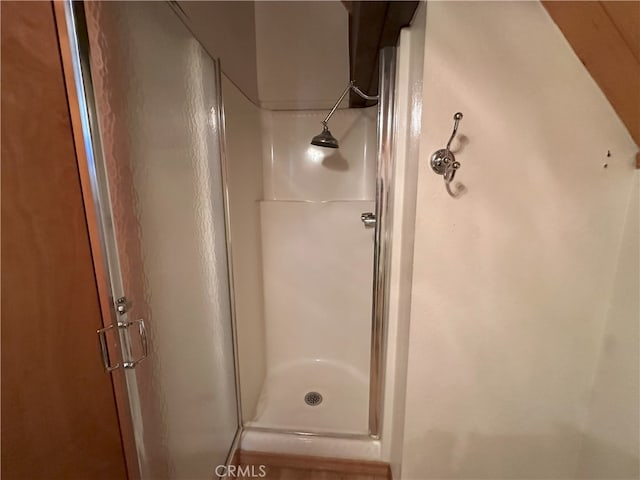 1928 Wilderness Rd, Running Springs, CA 92382 - bathroom featuring a shower stall