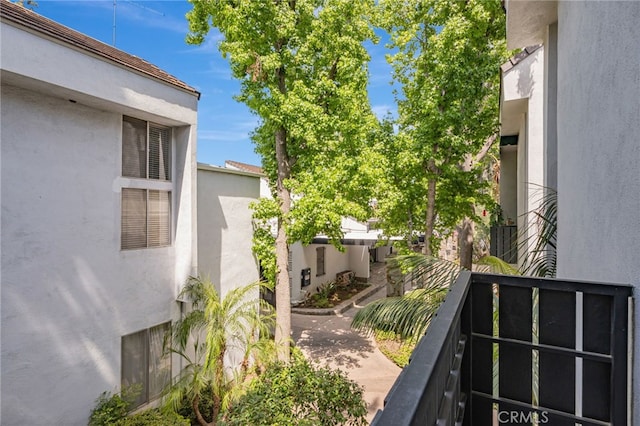 18645 Hatteras St Unit 203, Tarzana, CA 91356 - view of yard featuring a balcony