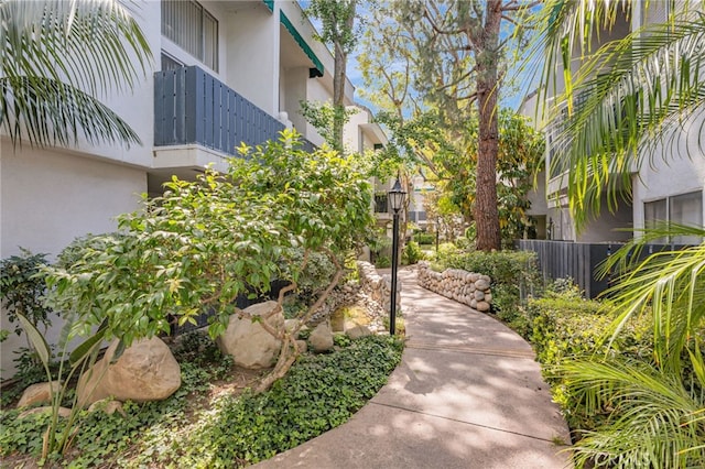 18645 Hatteras St Unit 203, Tarzana, CA 91356 - view of home's community